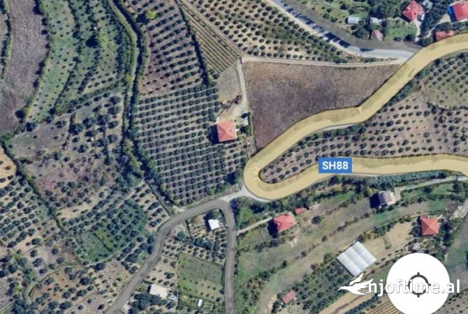 Ambiente Commerciale in Vendita 2+1 a Elbasan - 150,000 Euro