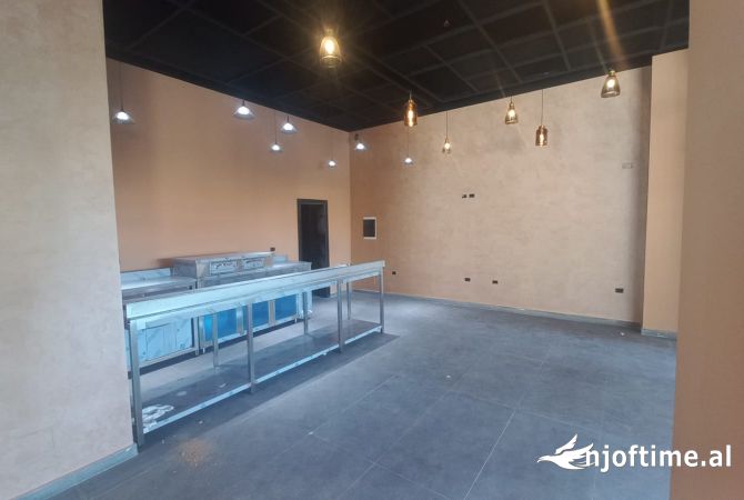 Ambient biznesi me qira afer spitalit Amerikan 2