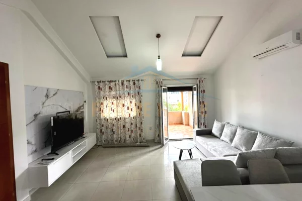 Shtepi me qera Apartament ne Tirane, 2+1, Mobilimi E mobiluar, Pagesa 600  Euro.