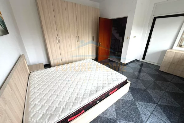 Shtepi me qera Apartament ne Tirane, 2+1, Mobilimi E mobiluar, Pagesa 600  Euro.