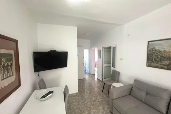 Qera, Apartament 2+1, Rruga e Dibrës, Tiranë.