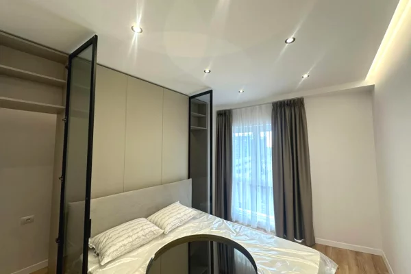 Shtepi me qera Apartament ne Tirane, 1+1, Mobilimi E mobiluar, Pagesa 800  Euro.