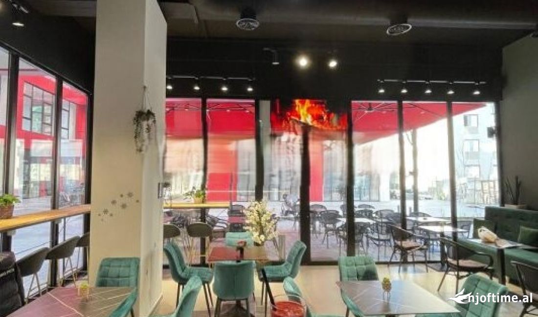 SHITJE BIZNESI BAR-KAFE TEK RRUGA E DIBRES 65,000 Euro