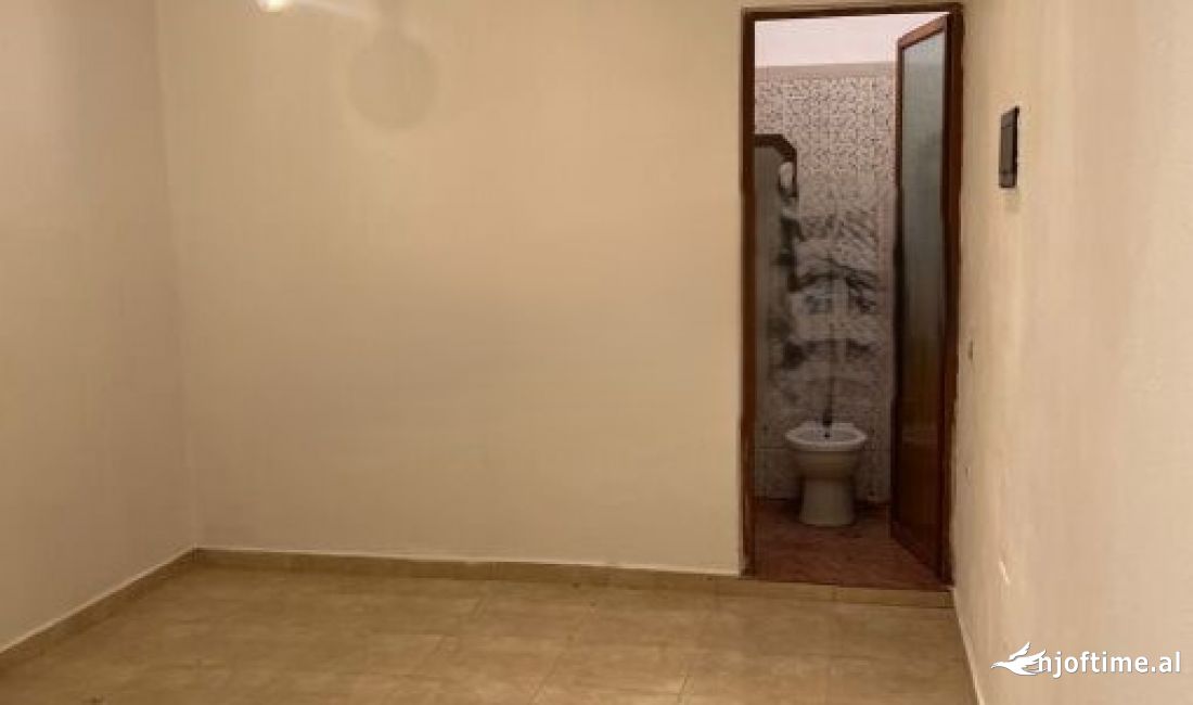 ALI DEM, JAPIM NJESI ME QIRA! 330 Euro /Muaj