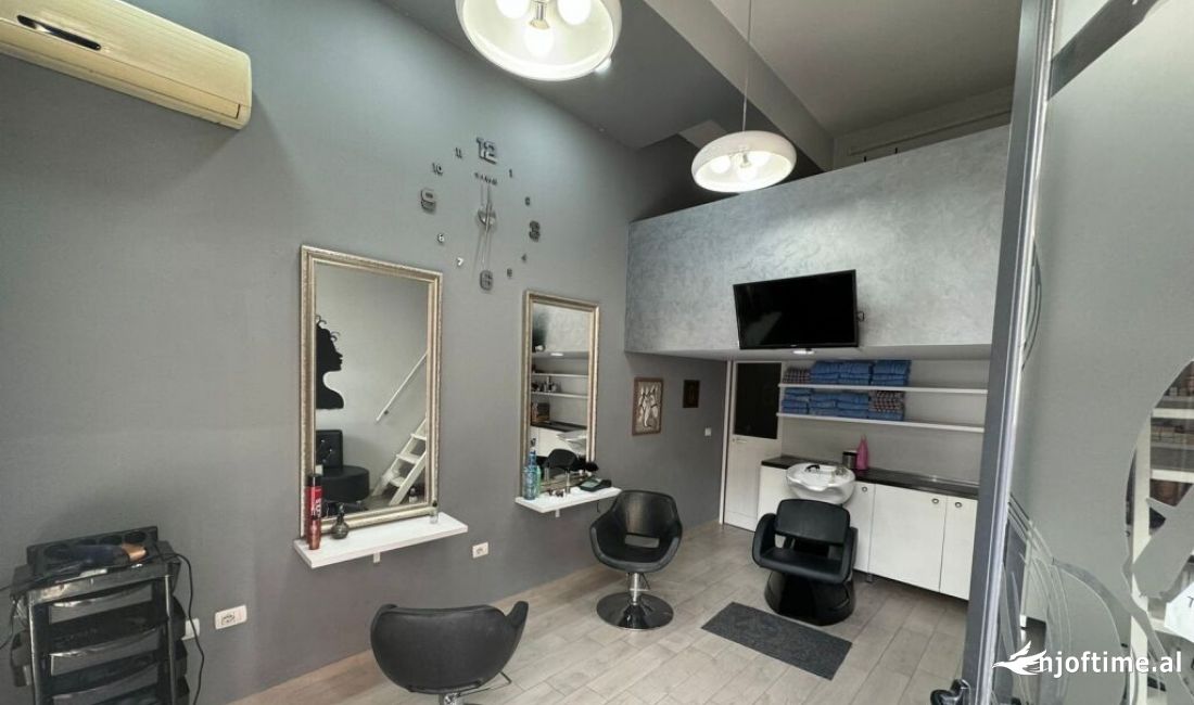 Japim me Qira Dyqan me Sip. 26 m2 prane Shkolles se Baletit . 400 Euro /Muaj