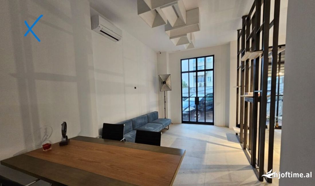 JEPET ME QERA AMBJENT PER ZYRA PERBALLE DELIJORGJIT! 550 Euro /Muaj