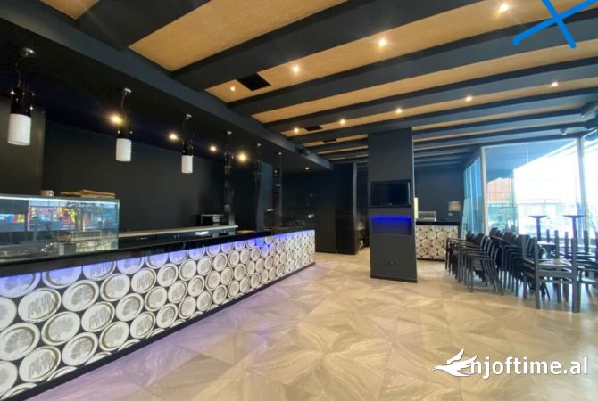 Ambiente Commerciale in Affitto 2+1 a Tirana - 1,000 Euro