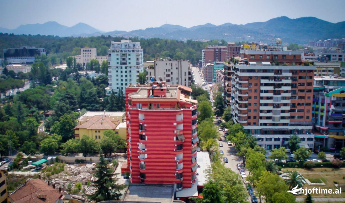 AMBJENT BIZNESI TEK GARDA NE BLLOK