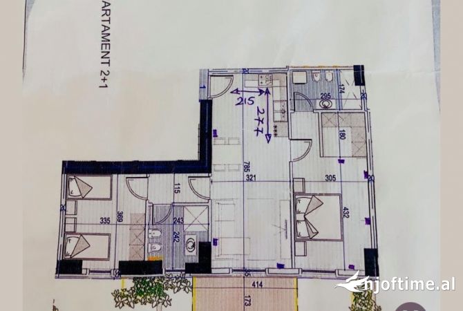 Ambiente Commerciale in Affitto 3+1 a Tirana - 1,500 Euro