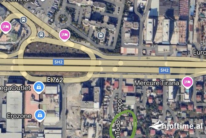 Ambiente Commerciale in Affitto a Tirana - 300 Euro