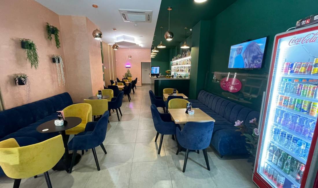 Shitet Biznesi Bar-Kafe, Tek Rruga E Kavajes, (ID BSHB84), Tirane