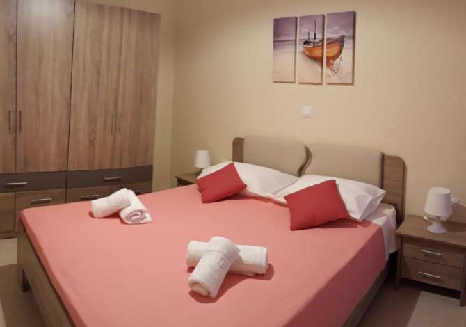 Ambient biznesi me qera 5+1 ne Durres - 5,400 Euro