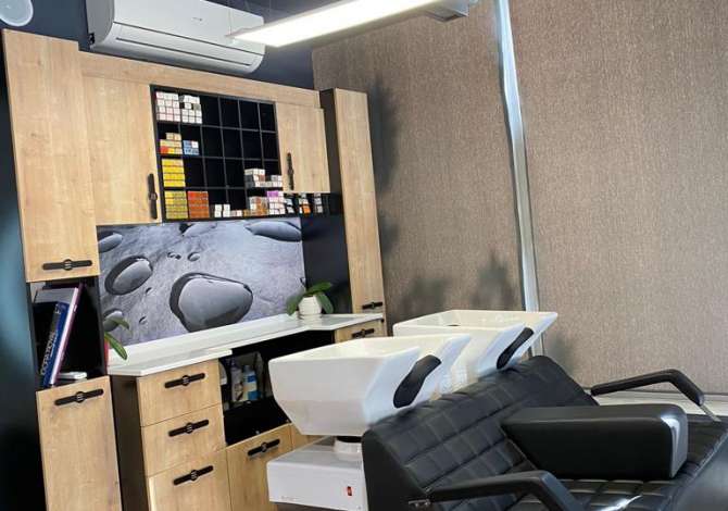 Ambient biznesi me qera 1+1 ne Tirane - 1,500 Euro