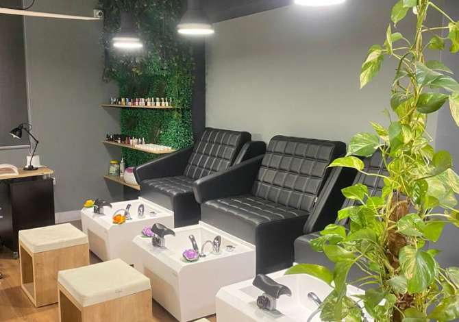 Jepet Me Qera Sallon Bukurie Tek Rruga E Kavajes (ID BD21456) Tirane