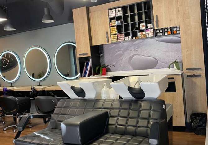 Jepet Me Qera Sallon Bukurie Tek Rruga E Kavajes (ID BD21456) Tirane