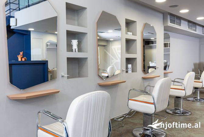 Ambiente Commerciale in Vendita 1+1 a Tirana - 510 Euro