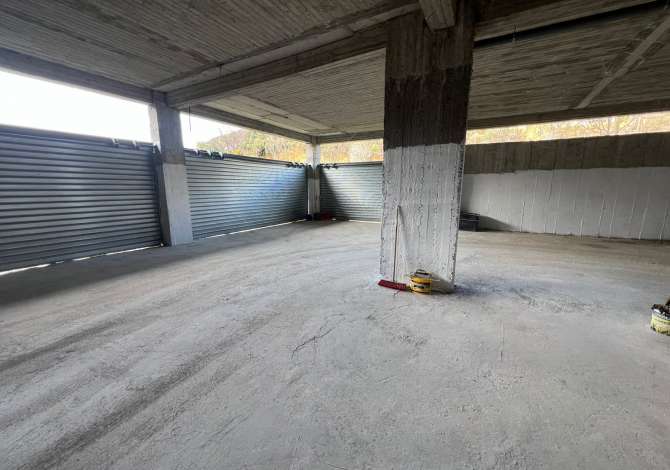 Ambient biznesi me qera 4+1 ne Tirane - 500 Euro