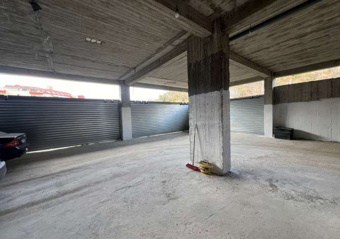 Magazine Me Qera Ne Fresk (ID BM151) Tirane