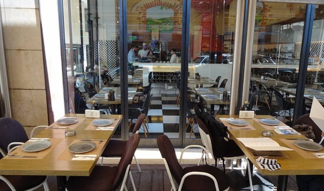 Piceri-Kreperi Per Qera Tek 21 Dhjetori (ID BSHB101) Tirane