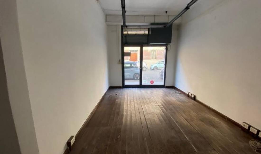 Dyqan Me Qera Tek Bulevardi Zogu I Pare (ID BD21513) Tirane