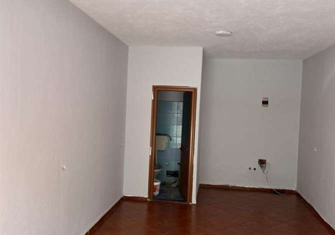 Ambient biznesi me qera 1+1 ne Tirane - 300 Euro