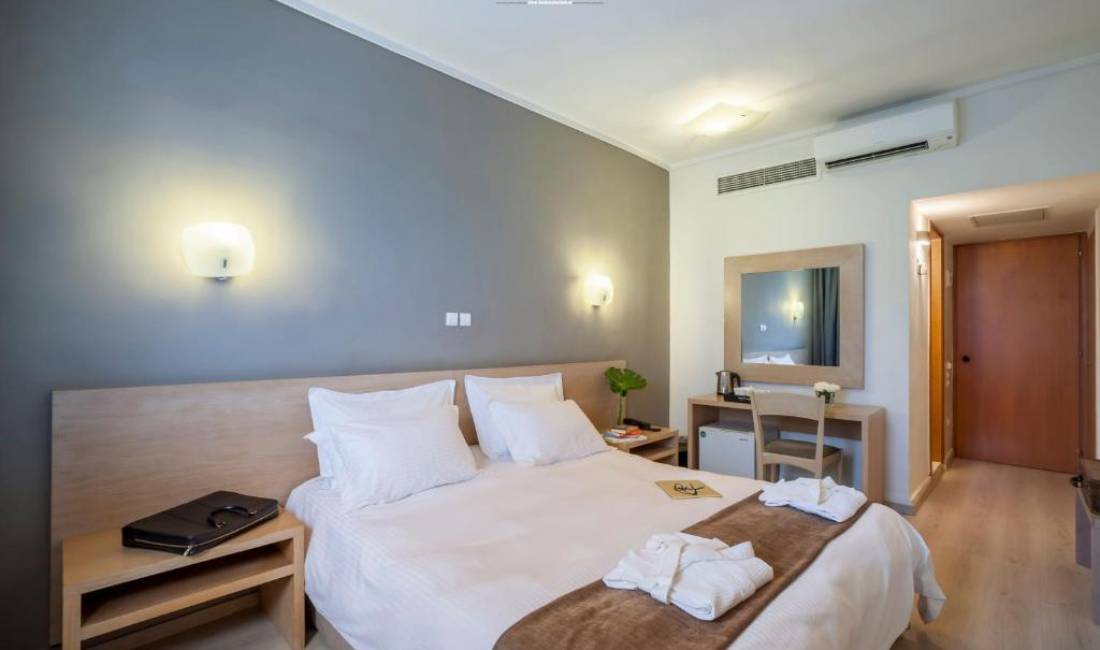 HOTEL ME QERA NE GOLEM (ID BH19) Golem