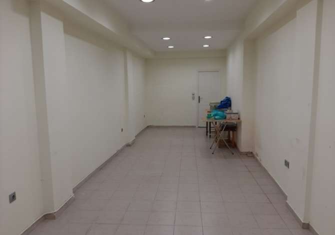 Ambient biznesi me qera 1+1 ne Tirane - 400 Euro