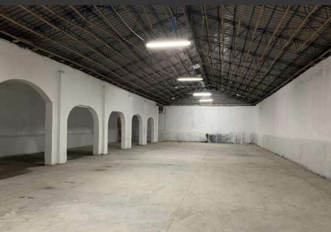 Ambient biznesi me qera 1+1 ne Tirane - 2,625 Euro