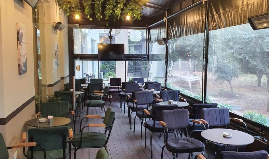 Jepet Me Qera/Shitet Lokal Tek 21 Dhjetori (ID BL012) Tirane