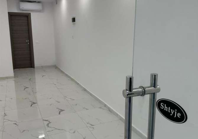 Ambient biznesi me qera 1+1 ne Tirane - 400 Euro