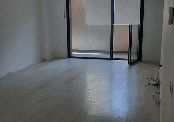 Ambient biznesi me qera 3+1 ne Tirane - 500 Euro