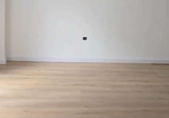 Ambient biznesi me qera 3+1 ne Tirane - 1,500 Euro