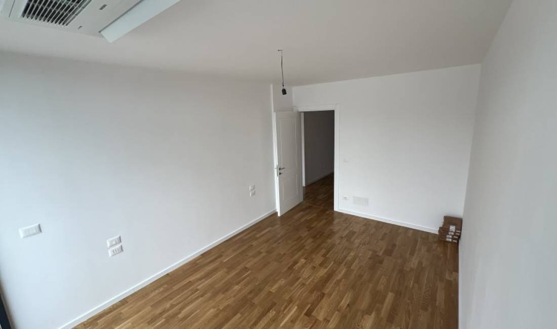 Zyre me qera 2+1 tek Rruga e Kosovareve (ID BZ2400) Tirane