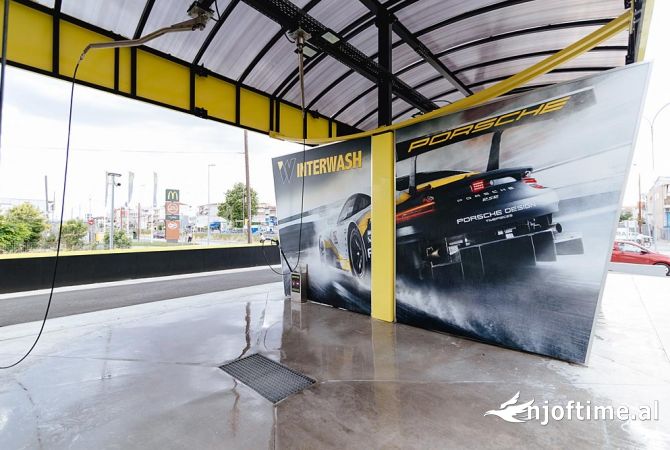 Business Property for Rent 6+1 in Tirana - 600 Euro