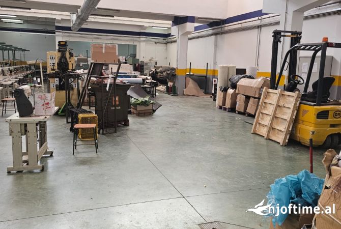 Business Property for Rent 4+1 in Tirana - 2,500 Euro