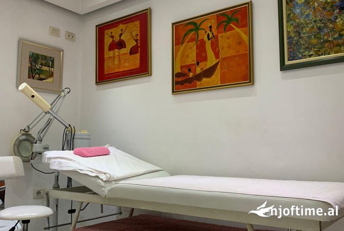 Business Property for Rent 1+1 in Tirana - 750 Euro