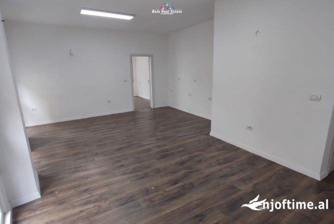 Business Property for Rent 3+1 in Tirana - 800 Euro