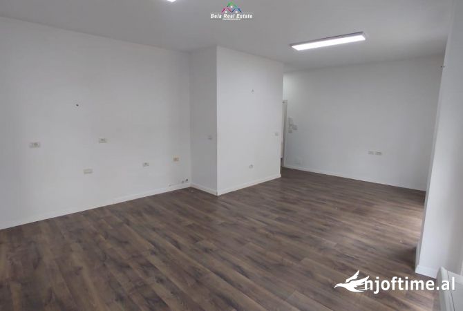 Business Property for Rent 3+1 in Tirana - 800 Euro