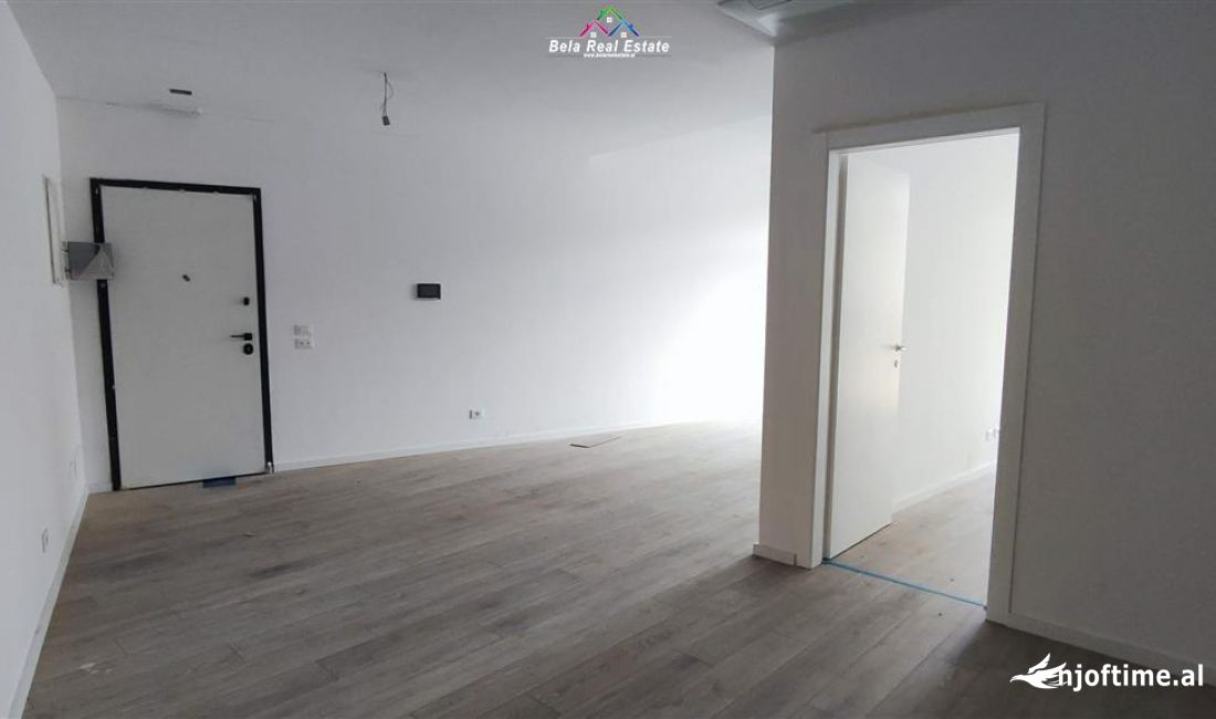 Zyre me qera 2+1+Post Parkimi Tek Lake View (ID BZ2399) Tirane
