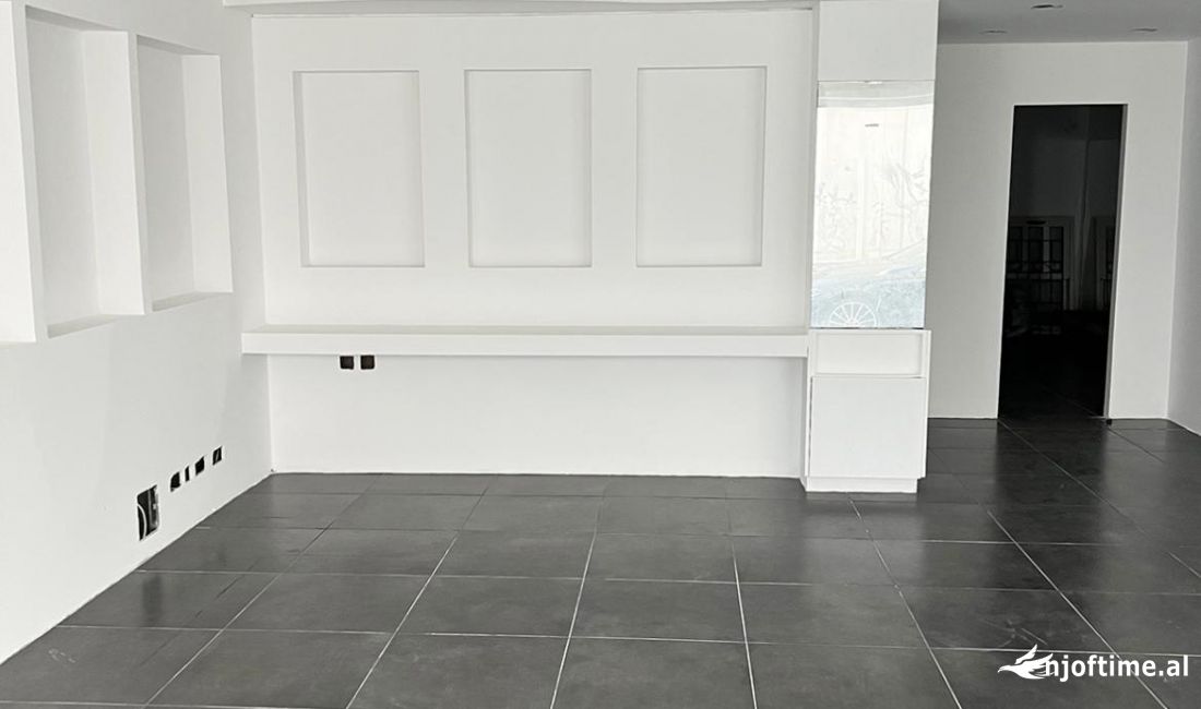 Dyqan Me Qera tek Rruga Bardhyl (ID BD21596) Tirane​