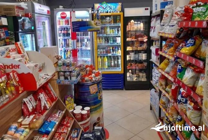 Ambiente Commerciale in Affitto 1+1 a Tirana - 220 Euro