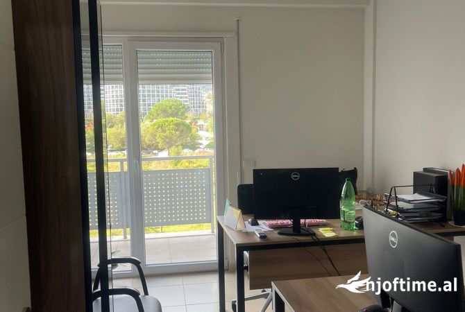 Zyre me qera tek Rruga e Kosovareve (ID BZ2426) Tirane​