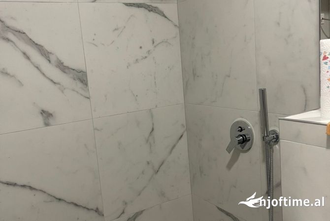 Zyre me qera tek Rruga e Kosovareve (ID BZ2426) Tirane​