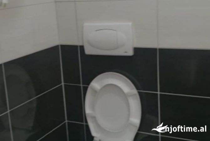 Business Property for Rent 3+1 in Tirana - 200 Euro