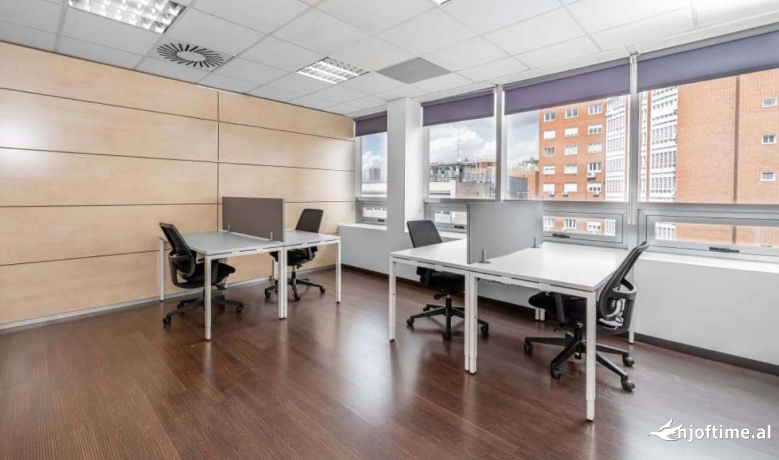 Zyre me qera tek Rruga e Kavajes (ID BZ2422) Tirane.​