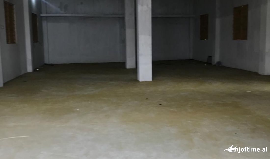 Magazine Me Qera prane Ures se Institutit (ID BM220) Tirane​