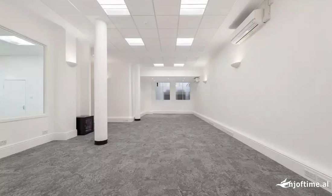 Zyre Me Qera prane QSUT (ID BZ2434) Tirane​