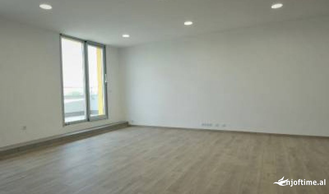 Zyre Me Qera ne Astir (ID BZ2437) Tirane​