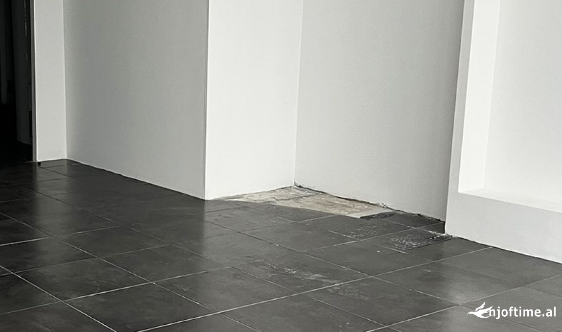 Dyqan Me Qera Tek Stacioni i Trenit (ID BD21610) Tirane