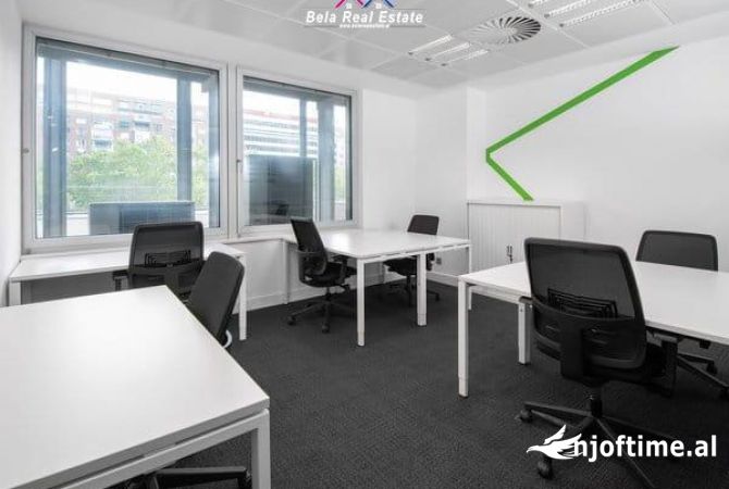 Ambiente Commerciale in Affitto 3+1 a Tirana - 800 Euro